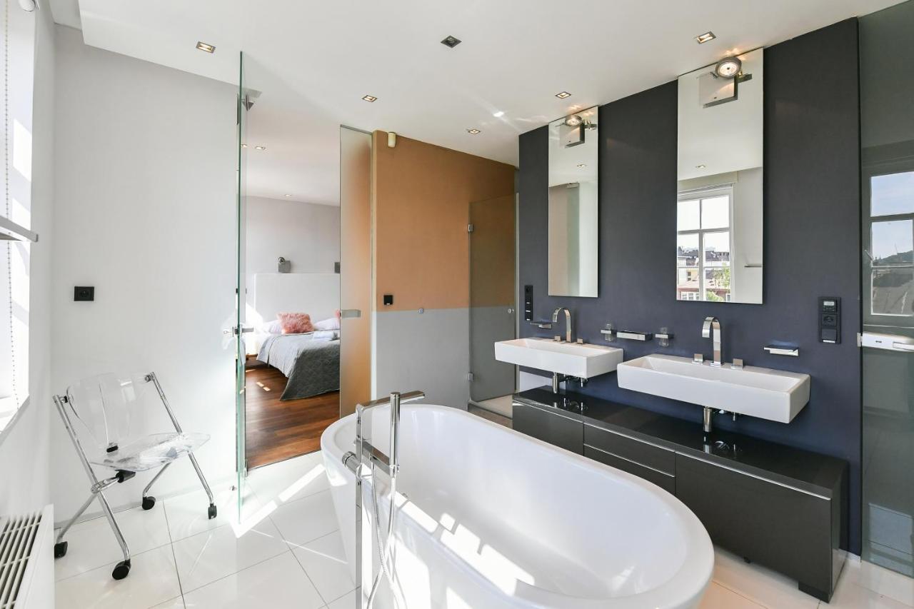 Luxury Central Penthouse With Sauna, Terrace, 250M2, 5Bdrm, 3Bthrm Прага Екстер'єр фото